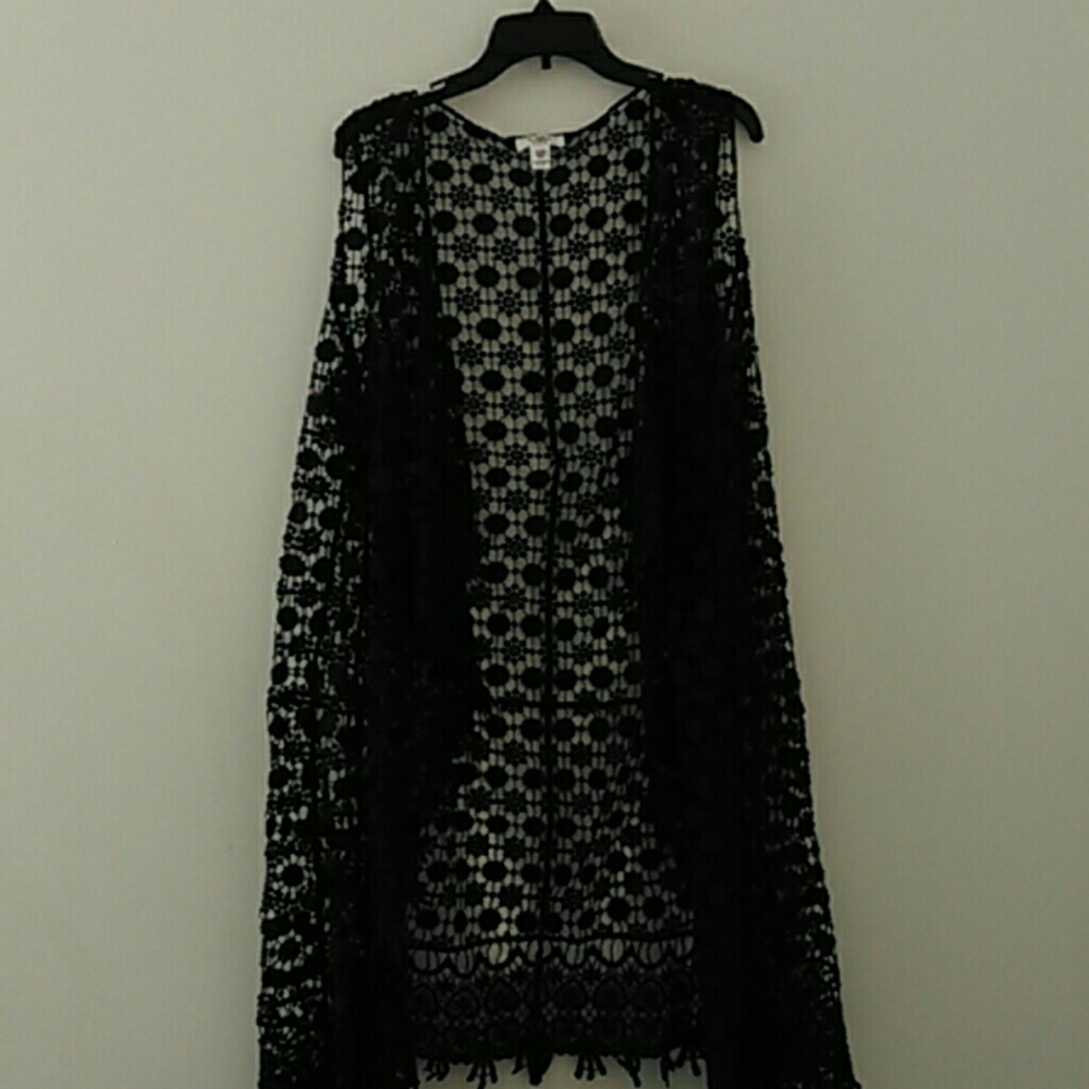 🍁 Black Vest Shawl